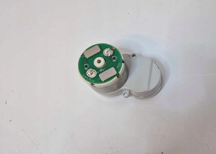 Silnik-szczotki-bocznej-do-Robota-sprzatajacego-Dreame-D10-Plus-EAN-GTIN-0695057210733