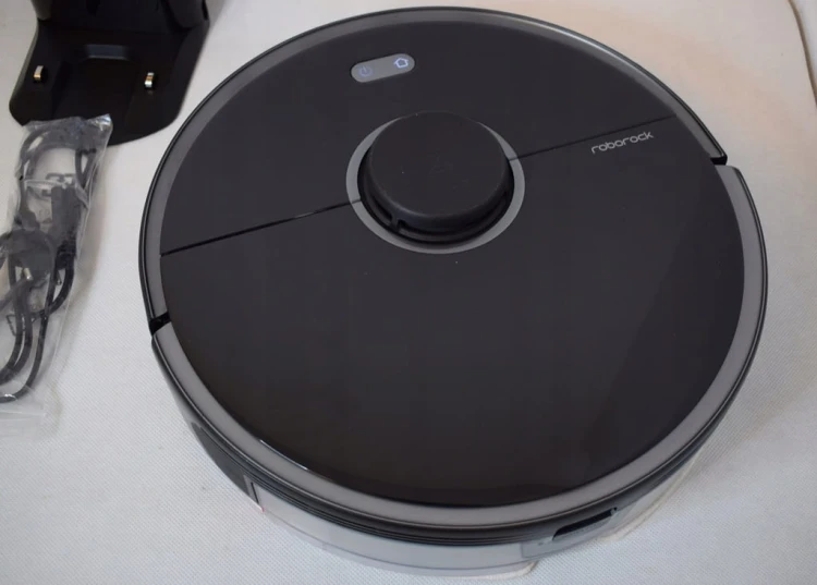 Robot-sprzatajacy-Roborock-S5-MAX-czarny-Model-S5-MAX