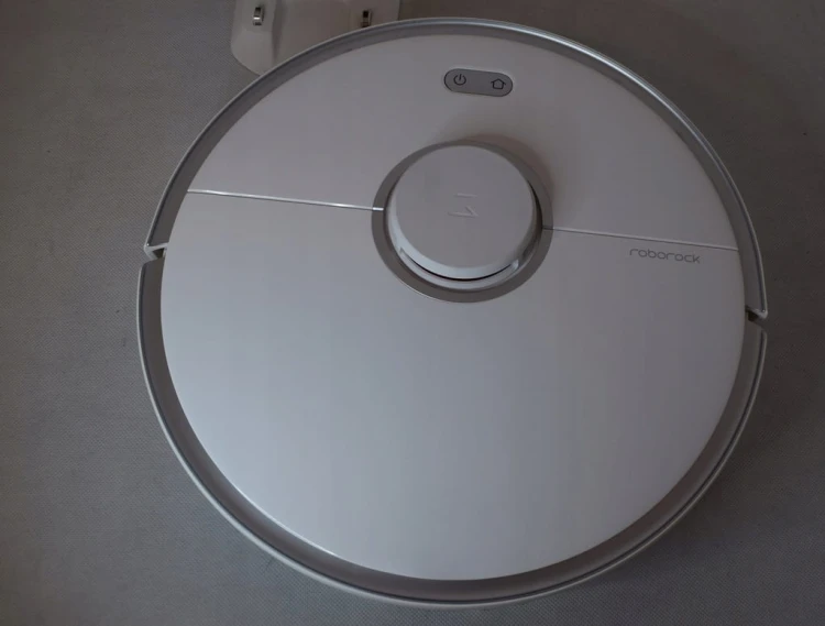 Robot-sprzatajacy-Roborock-S5-Max-bialy-Pojemnosc-zbiornika-na-kurz-0-46-l