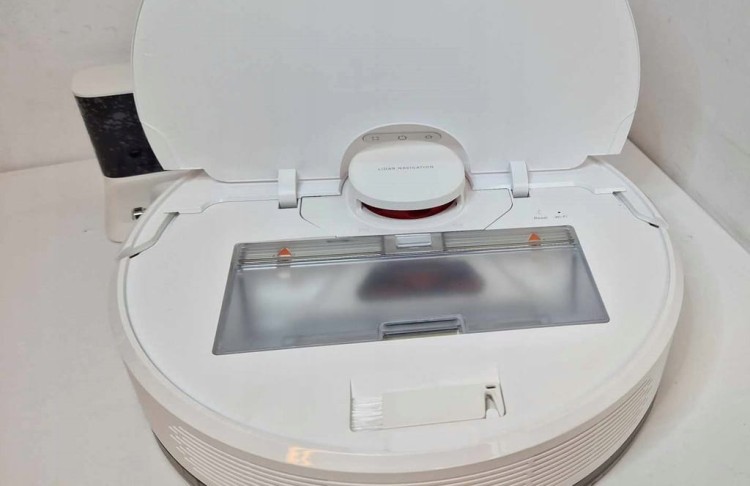 Odkurzacz-automatyczny-Dreame-D9-mop-Napiecie-akumulatora-14-4-V